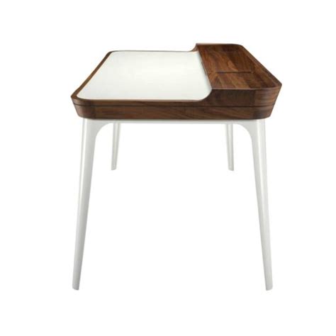 airia desk replica